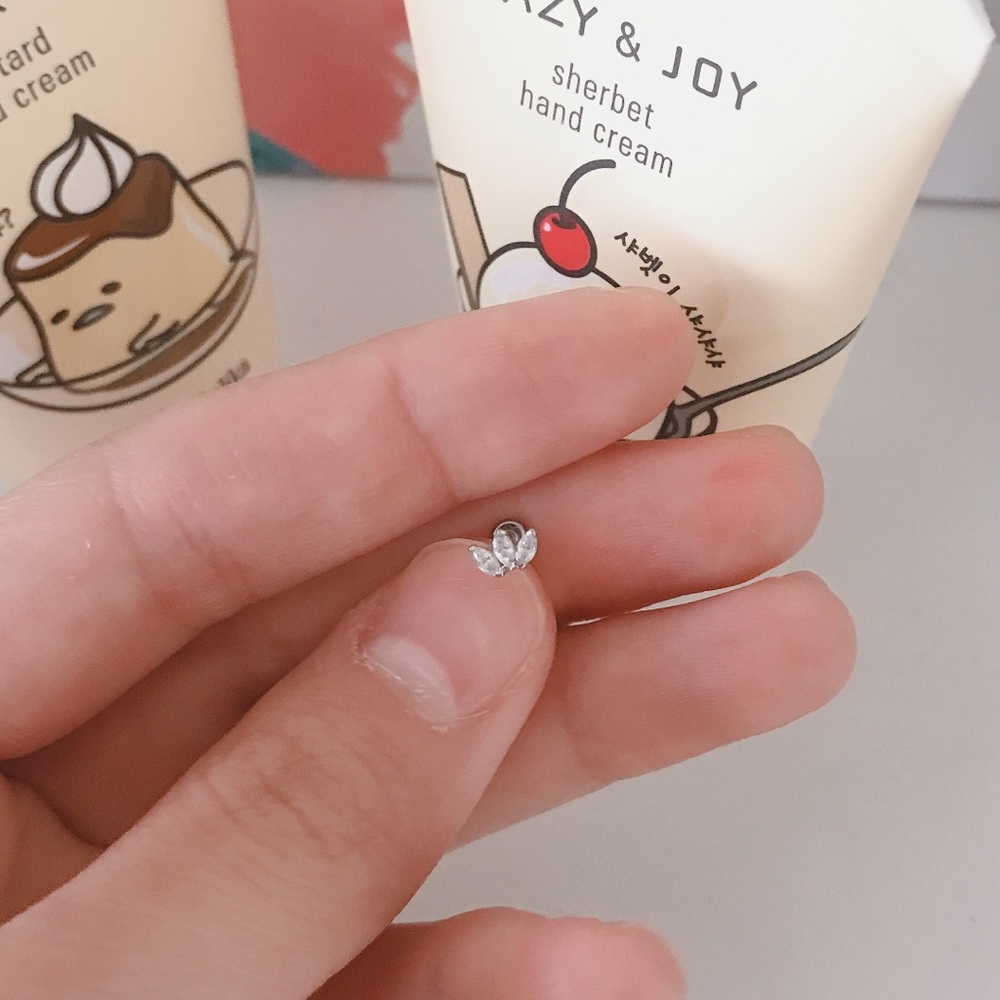 BVLA piercing earring